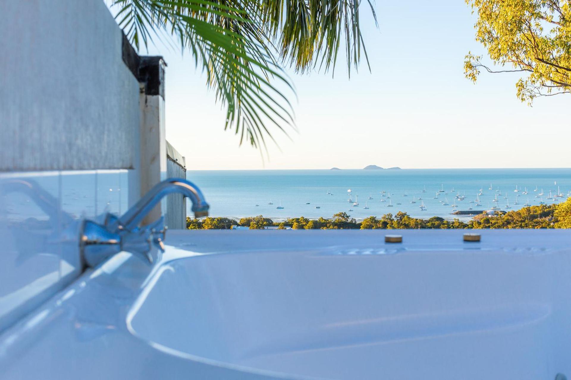 Yachtsmans Paradise, Whitsundays Hotel Еърли Бийч Стая снимка